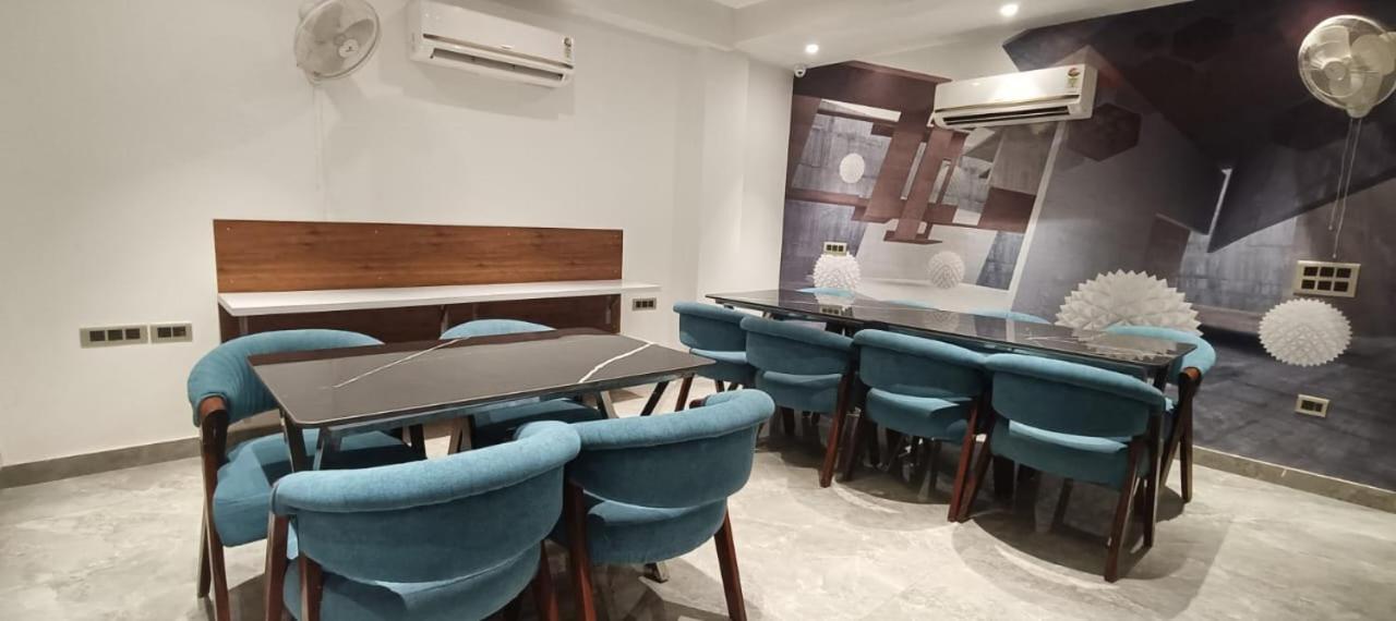 Hotel The Grand Plaza Noida Zewnętrze zdjęcie